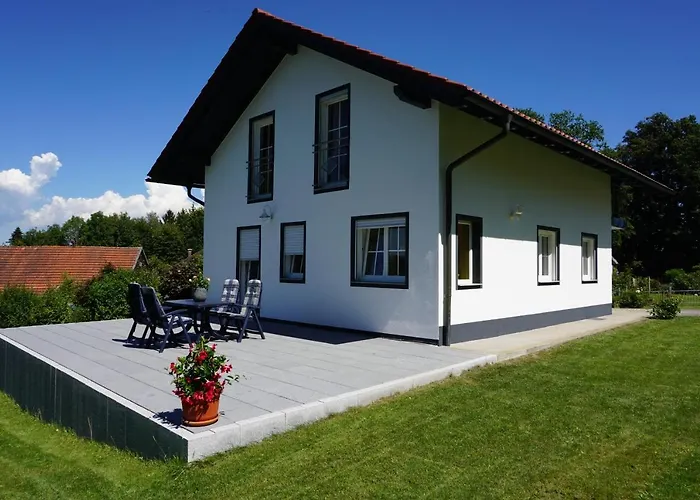 Englburg In Absolut Ruhiger Lage *
